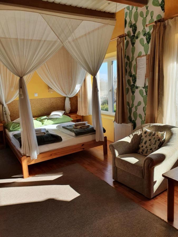 Kaktusz Villa เฮวิซ ภายนอก รูปภาพ