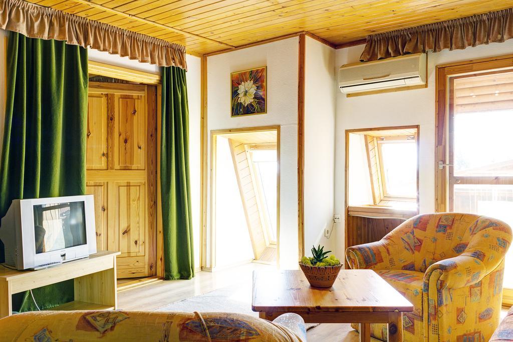 Kaktusz Villa เฮวิซ ภายนอก รูปภาพ
