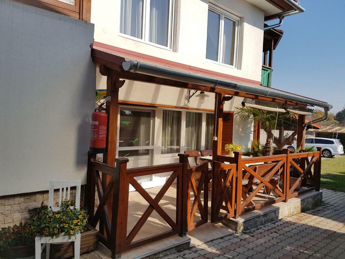 Kaktusz Villa เฮวิซ ภายนอก รูปภาพ